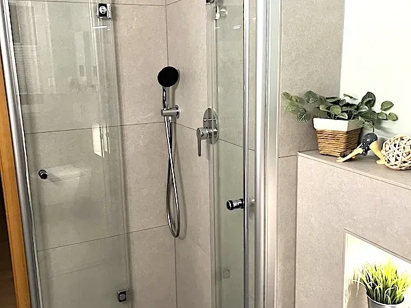 Nachher Dusche Fliesen Ollenhauer Bausanierung